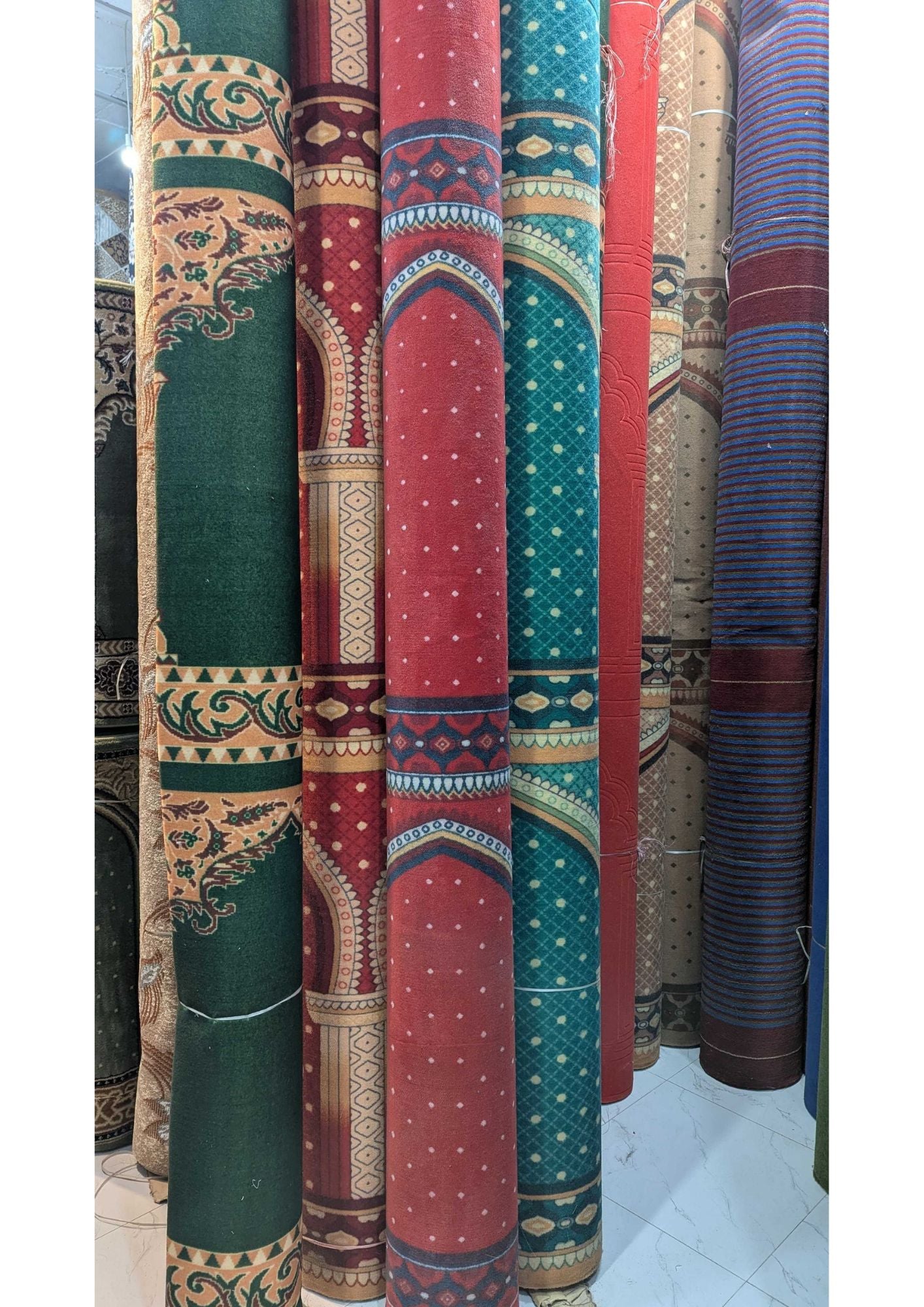 Premium Masjid Jaenamaz Roll – Durable & Elegant Masjid Flooring
