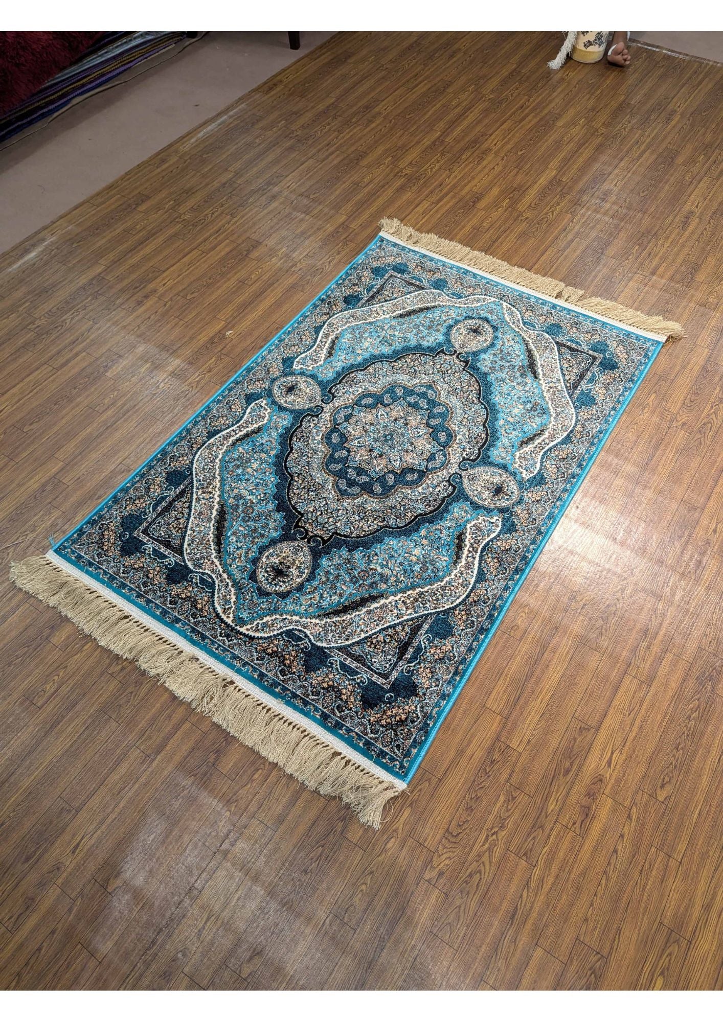 3.2x4.9ft Persian Authentic Premium Quality Feroze & creame Rug