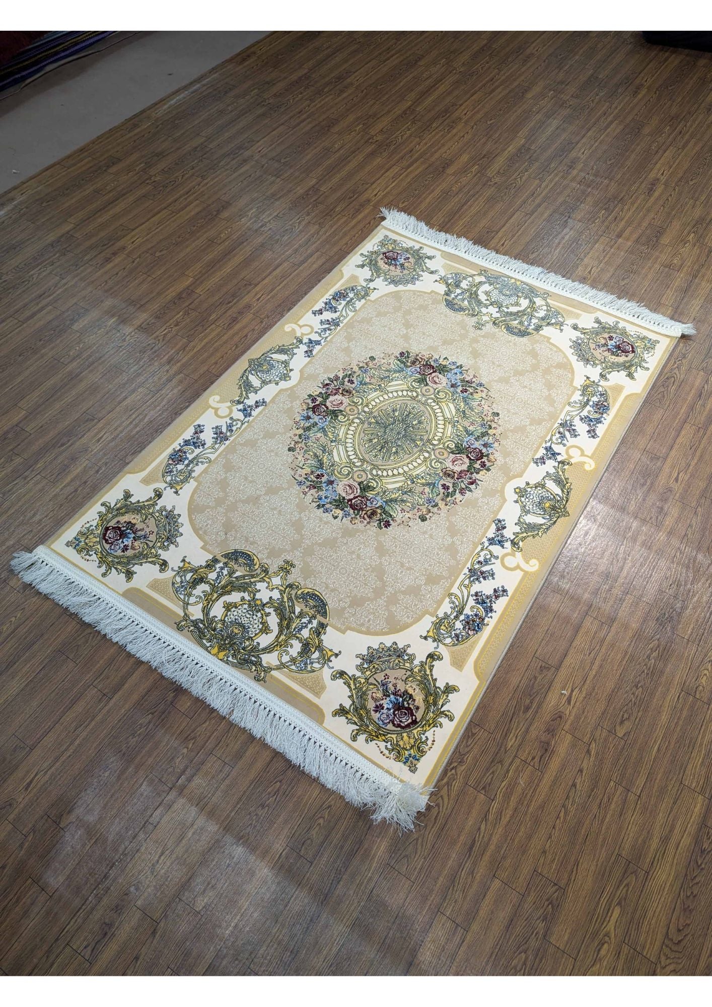 3.2x4.9ft Persian Authentic Premium Quality Ivory & Gold Floral Medallion Rug