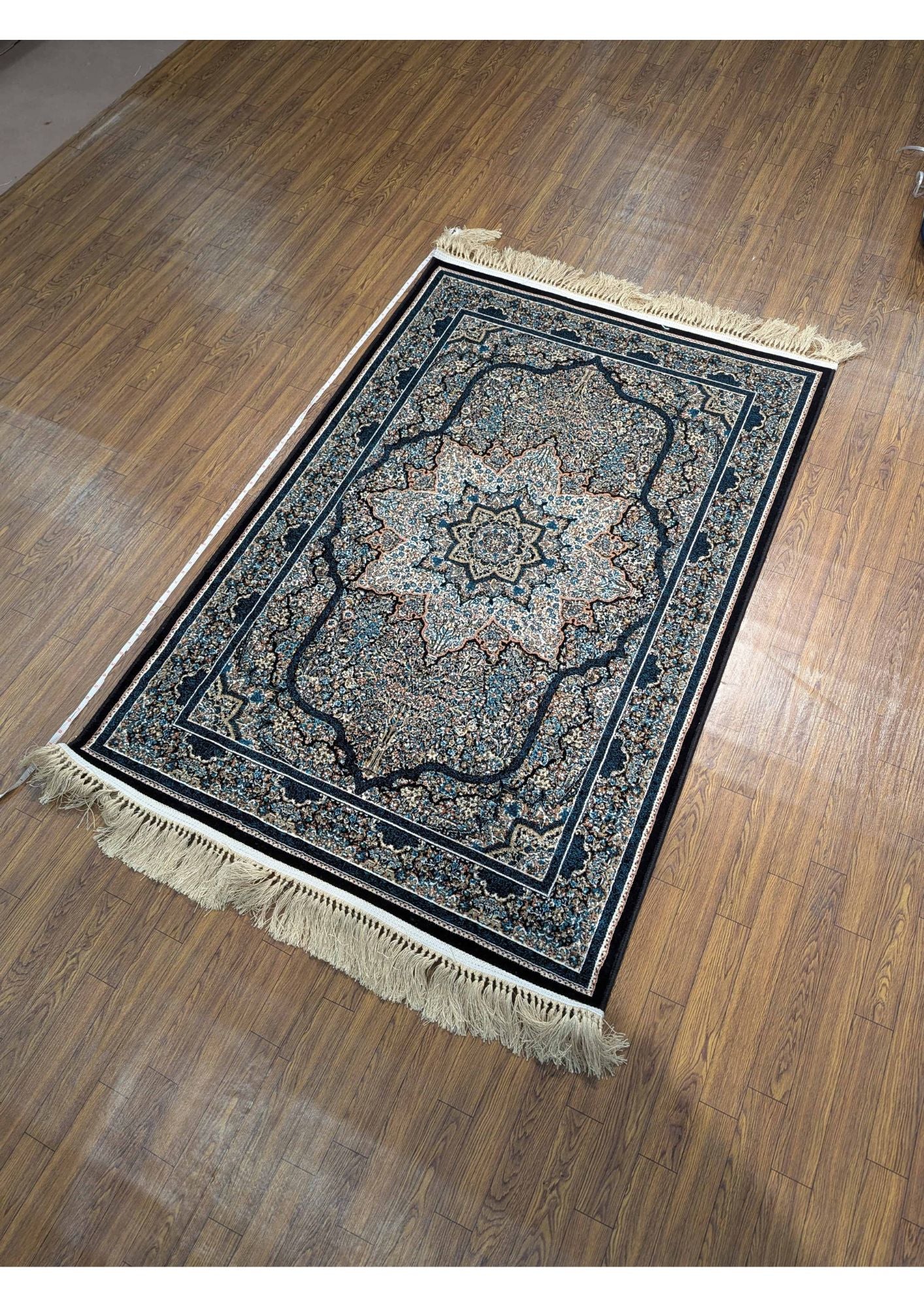 3.2x4.9ft Persian Authentic Premium Quality Navy & Beige Star Medallion Rug