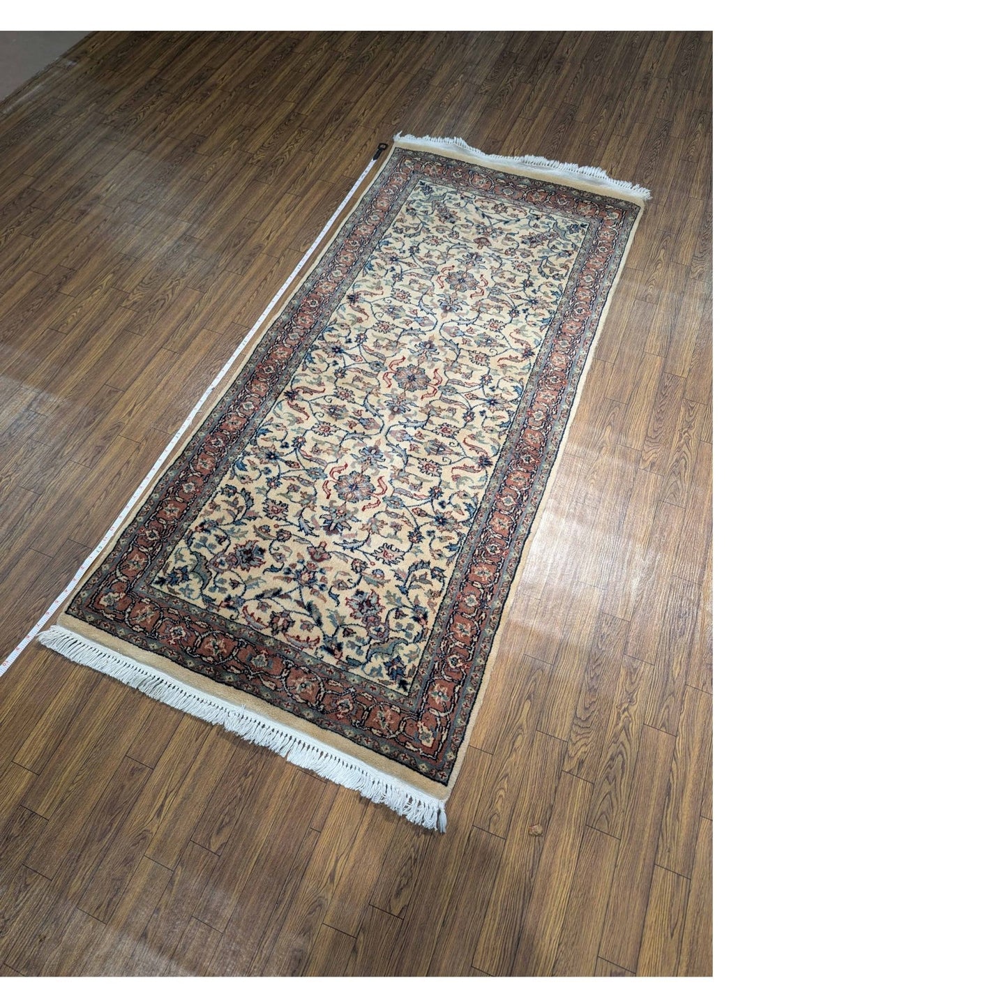 Hand-Knotted Persian Rug – 2'6" x 5'8"