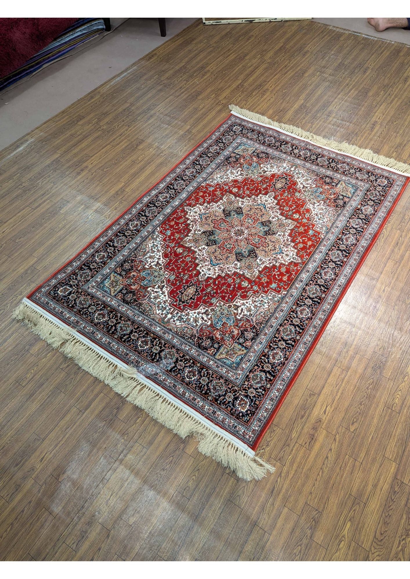 4x6ft Persian Authentic Premium Quality Red & Ivory Rug