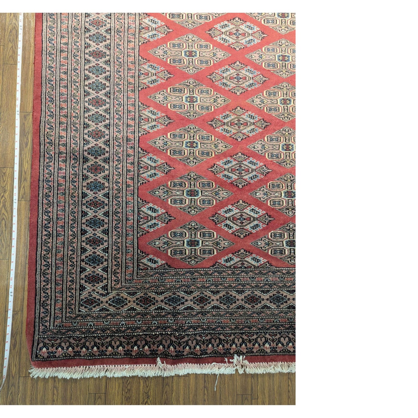 Balochi Diamond Lattice Rug – 6.9' x 9'