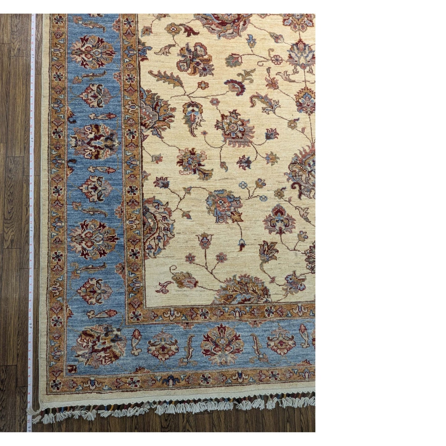 Persian Isfahan Floral Rug – 6.8' x 9'