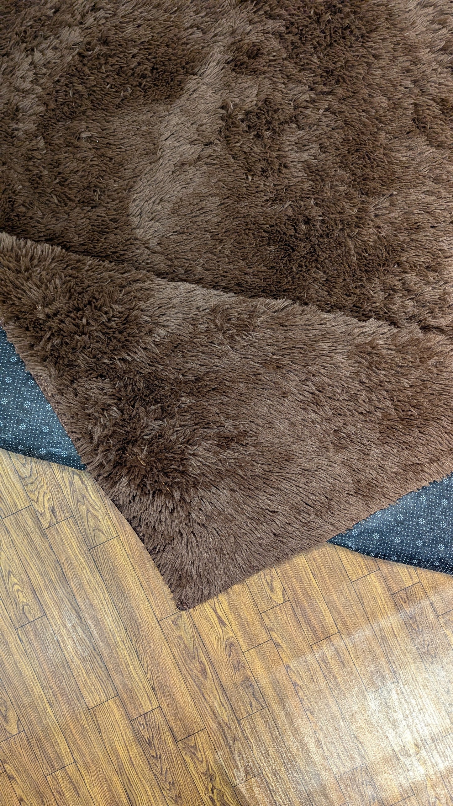 5x7 shagy, Anti slip back, Durable threads dark Brown color